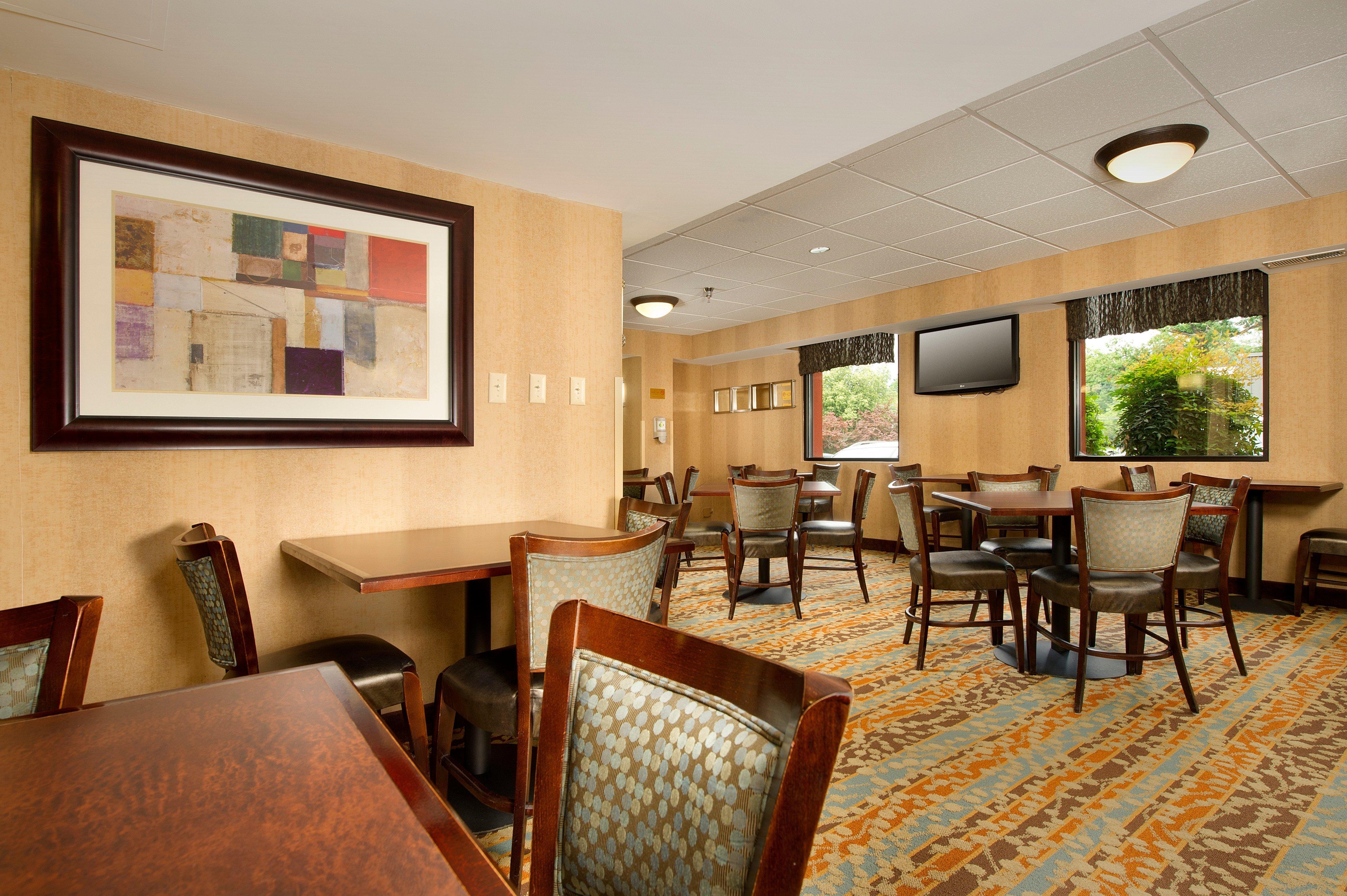 Holiday Inn Express Fairfax-Arlington Boulevard By Ihg Exterior foto
